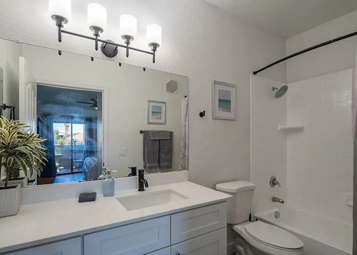 Sunny Stay Near Asu Pool, Gym & Hot Tub