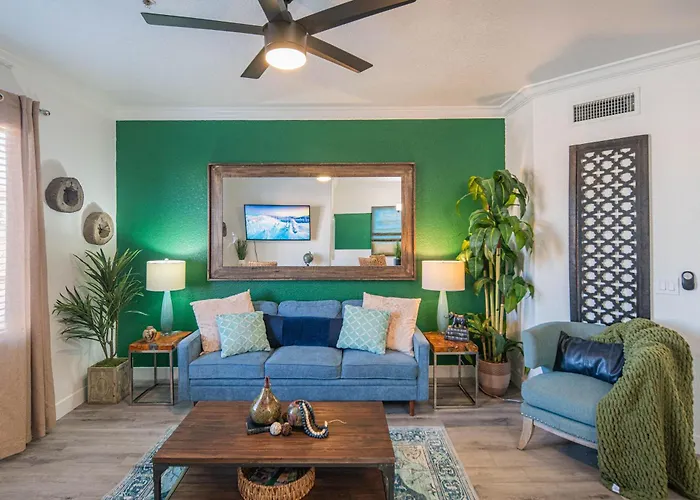 Sunny Stay Near Asu Pool, Gym & Hot Tub Apartment *